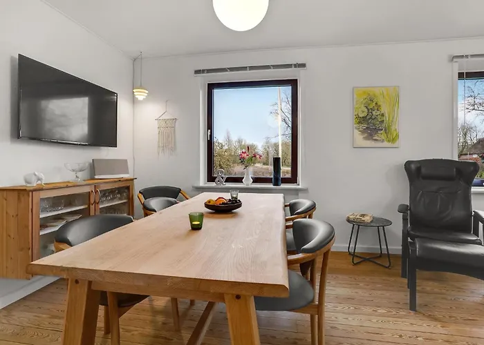 Feriehus Three-bedroom In *