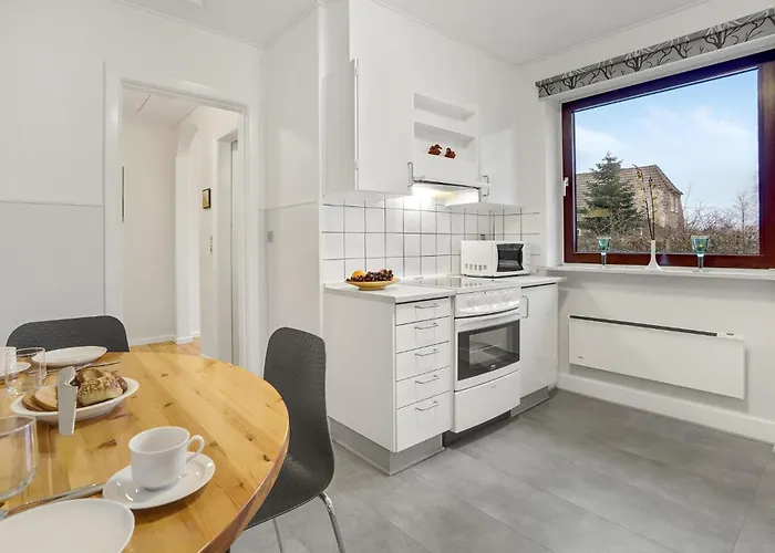 Three-bedroom In Nyaraló Højer